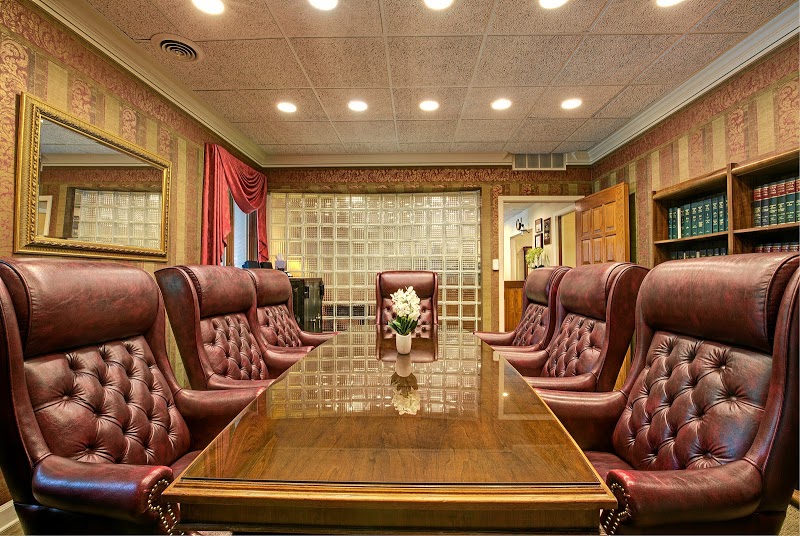 Arthur Ray Law Offices — 6244 Poplar Avenue, Suite 150, Memphis, TN 38119